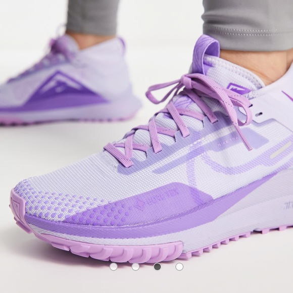 Women's Purple React Pegasus Trail 4 Gore-Tex Sneakers - Picture 8 of 8